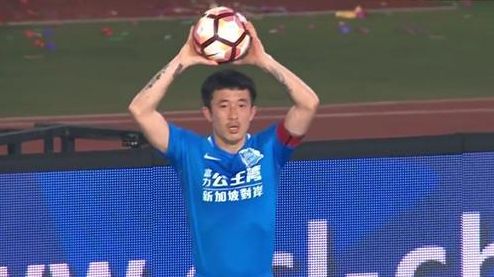 不知火舞和三个小男孩